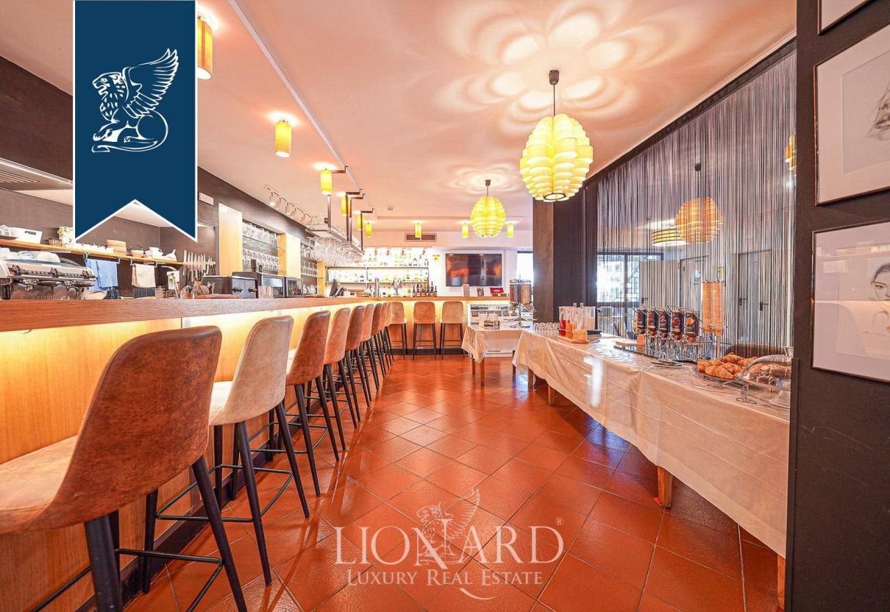 Hotel en Greve in Chianti, Italia, 800 m² - imagen 2