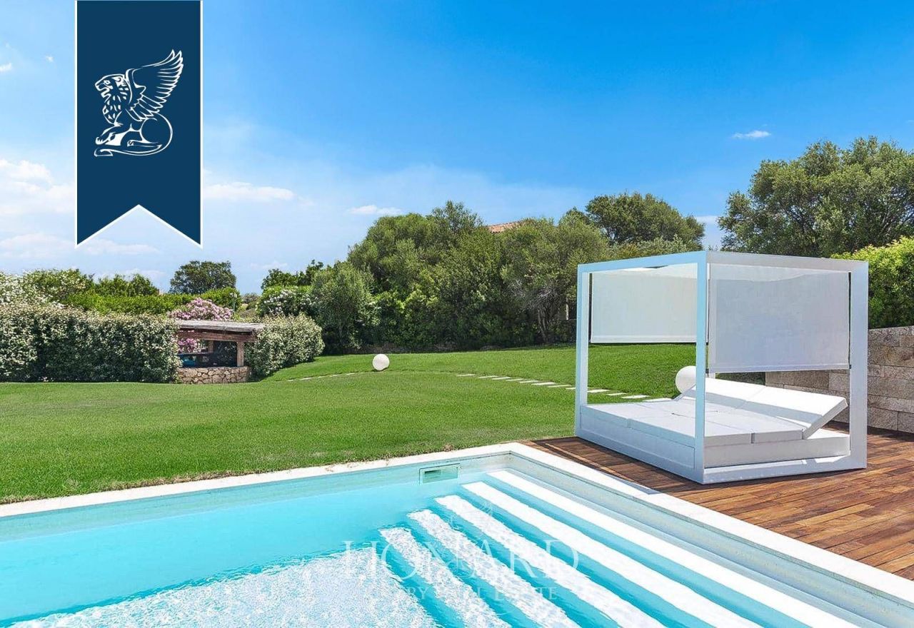 Villa à San Teodoro, Italie, 510 m² - image 3