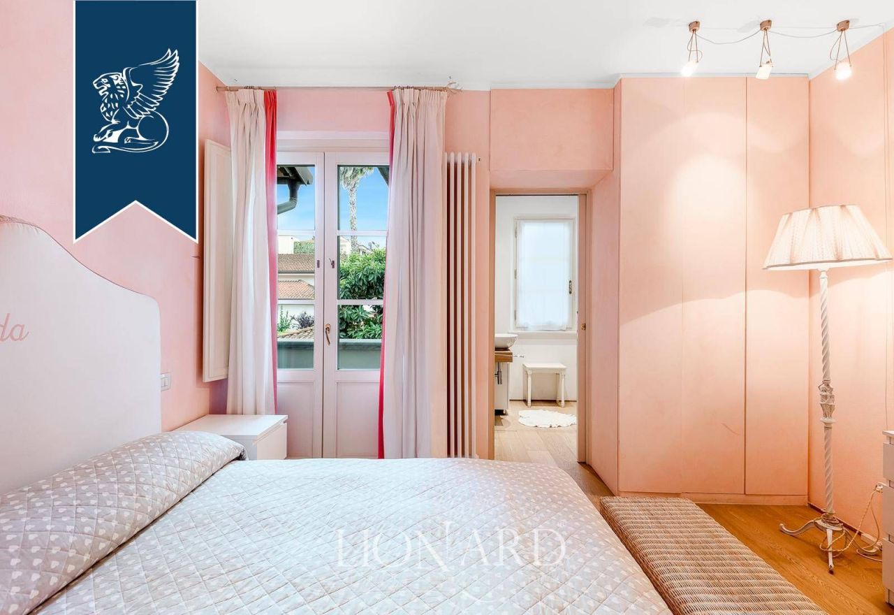 Villa in Forte dei Marmi, Italien, 175 m² - Foto 13