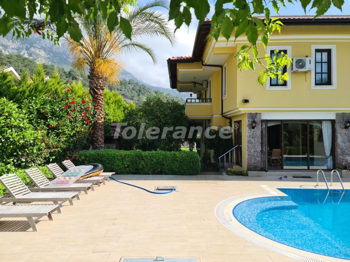 Villa in Kemer, Turkey, 410 m² - picture 1