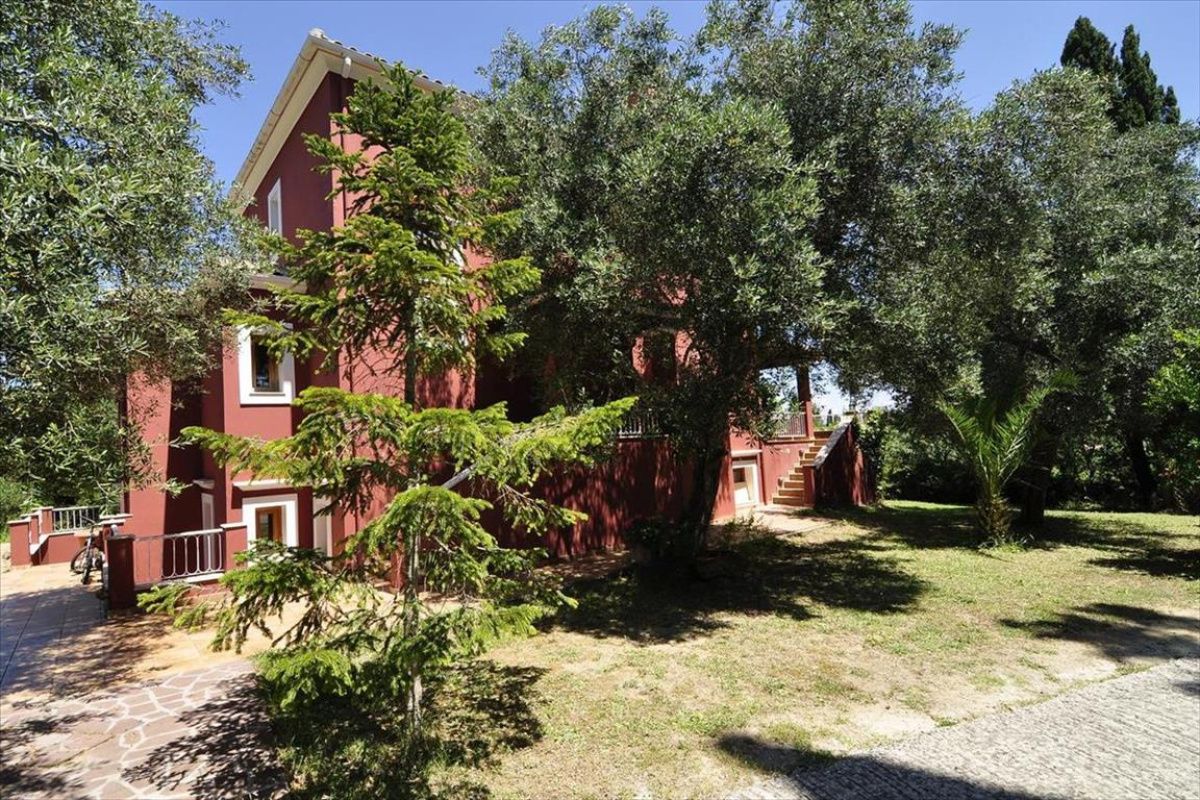 Casa en las Islas Jónicas, Grecia, 200 m² - imagen 1