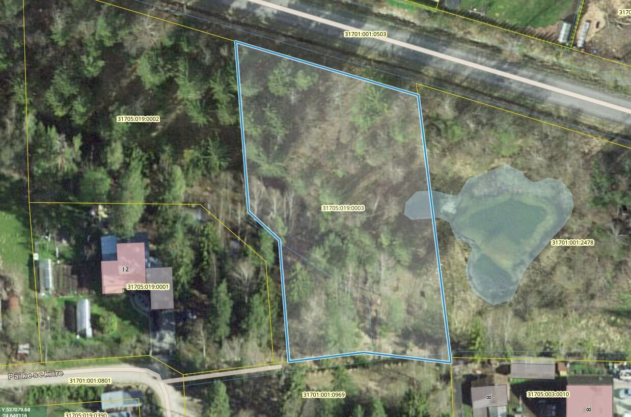 Terrain à Tallinn, Estonie, 2 352 m² - image 1