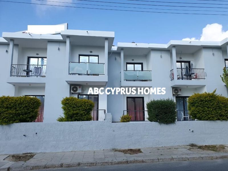 Casa lucrativa en Pafos, Chipre, 800 m² - imagen 1