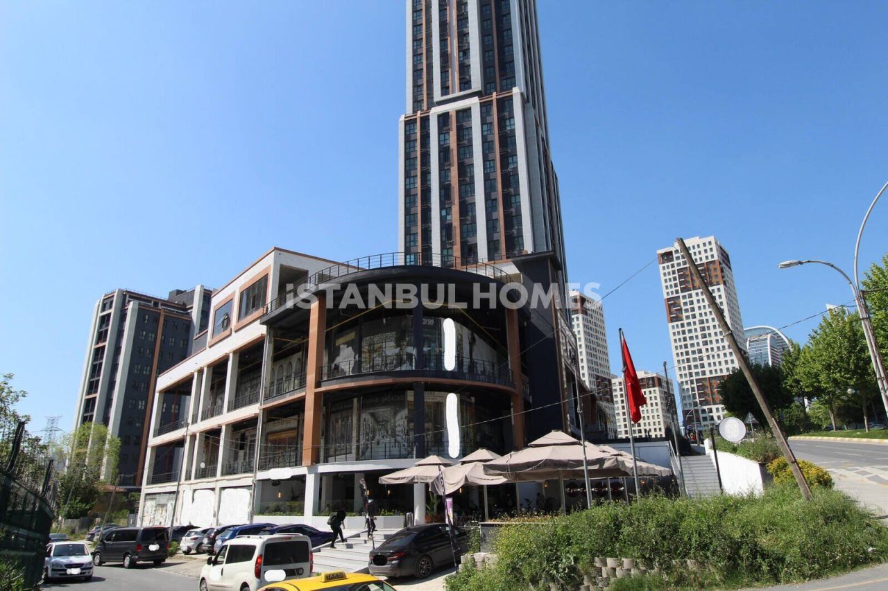 Tienda en Esenyurt, Turquia, 108 m² - imagen 1