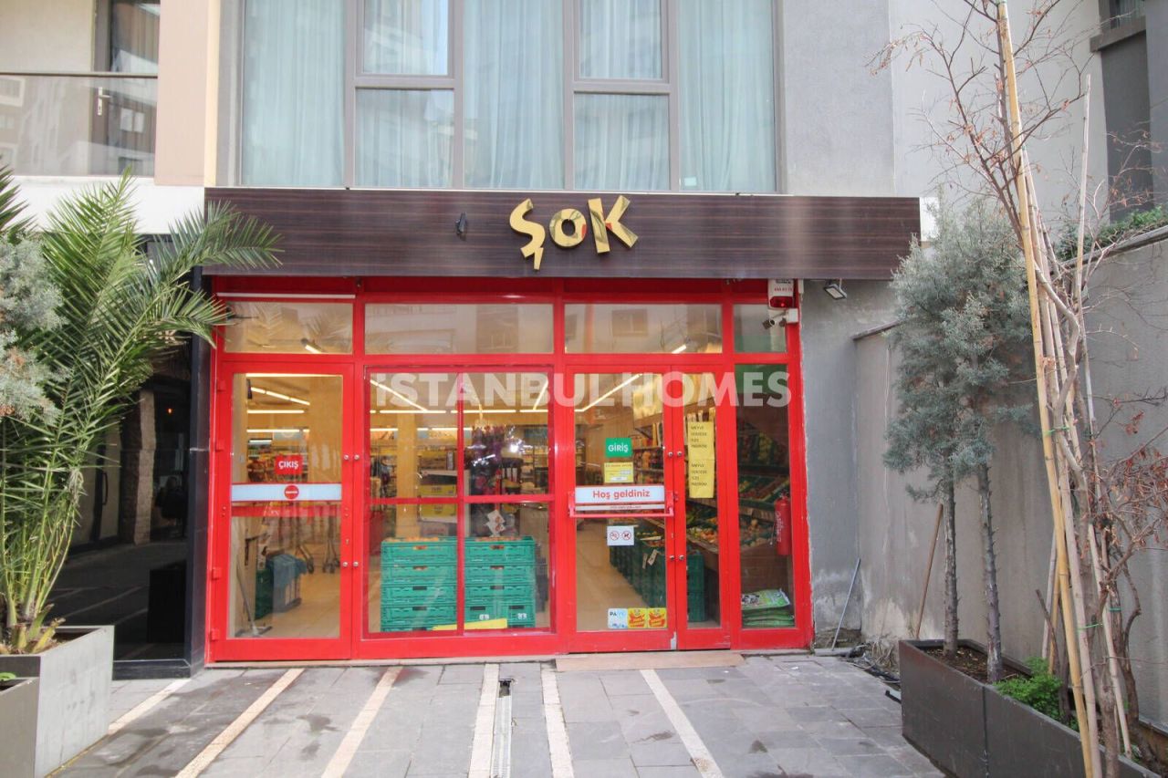 Tienda Eyüpsultan, Turquia, 1 200 m² - imagen 1