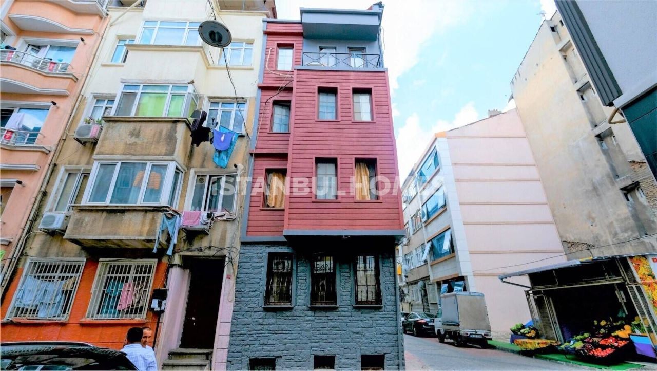 Apartment in Istanbul, Turkey, 185 m² - picture 1