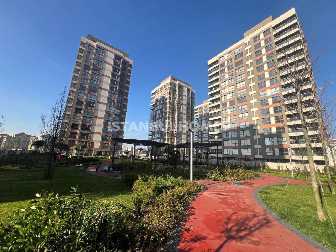 Apartment in Cekmekoy, Turkey, 80 m² - picture 1