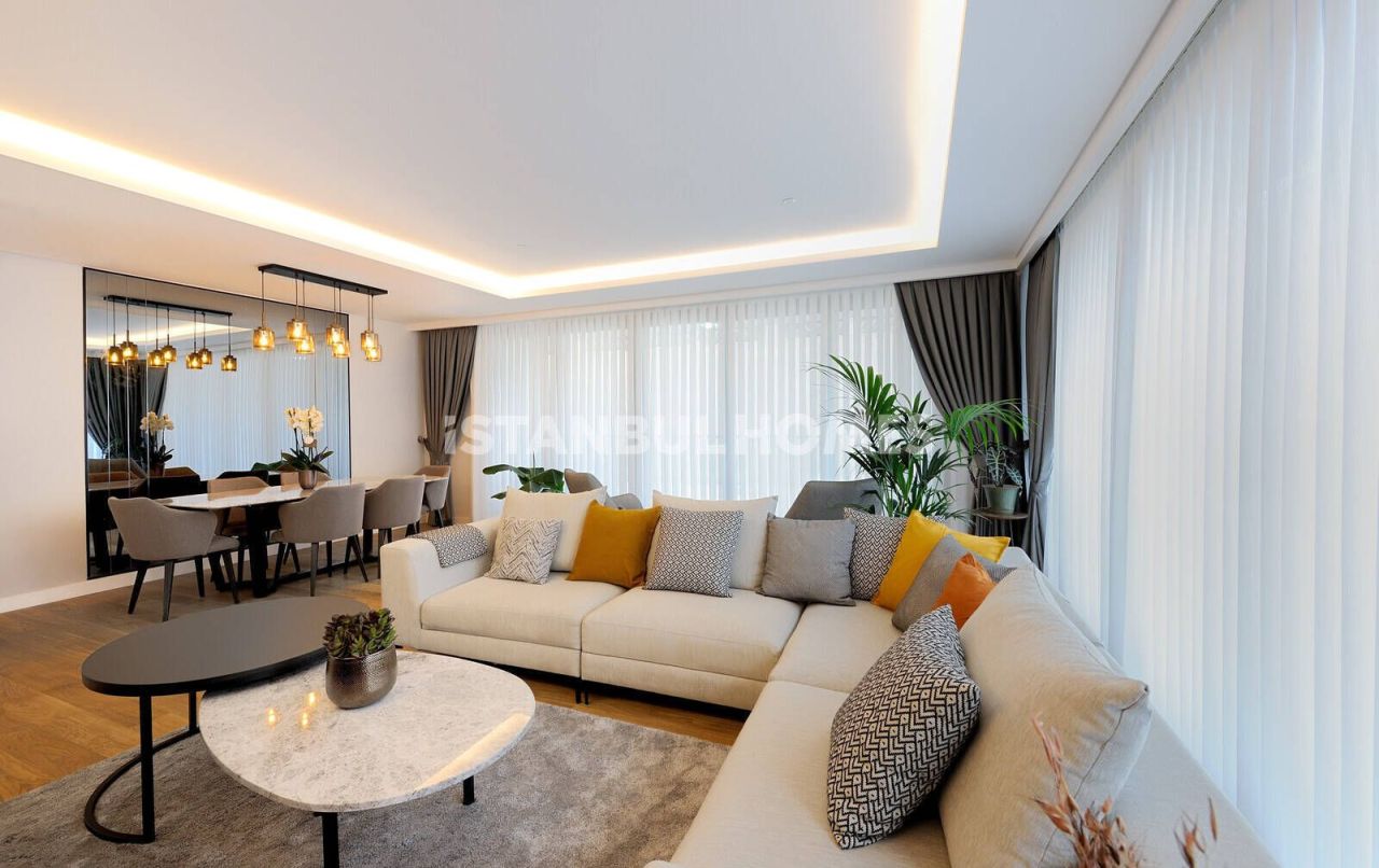 Apartamento en Ataşehir, Turquia, 233 m² - imagen 1