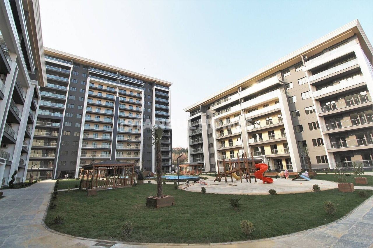 Apartamento en Estambul, Turquia, 130 m² - imagen 1