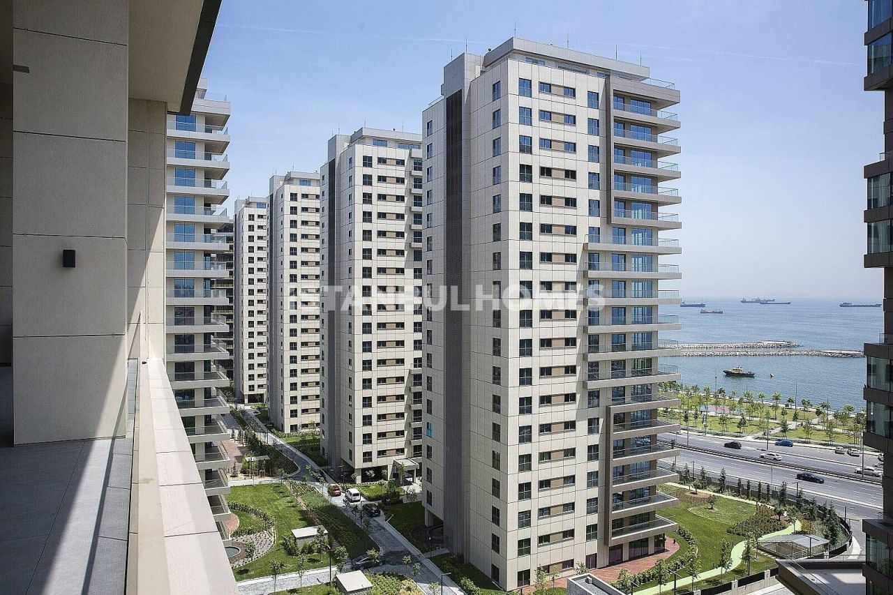 Apartamento en Estambul, Turquia, 147 m² - imagen 1