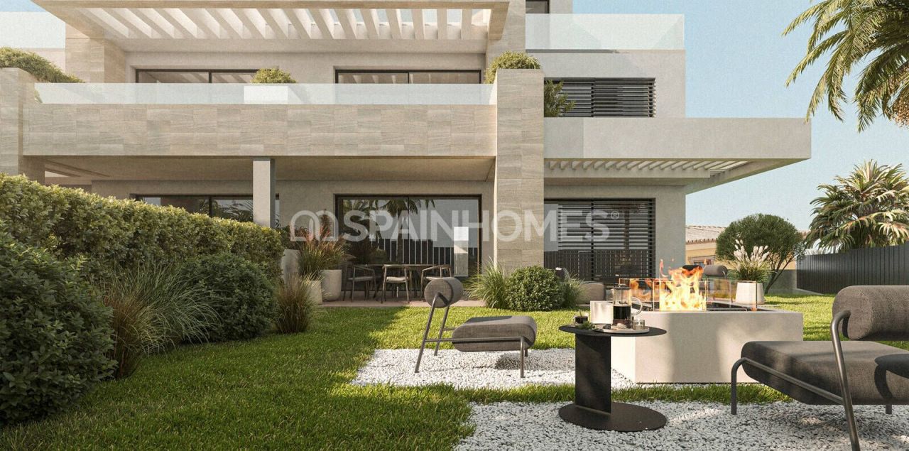 Appartement à Estepona, Espagne, 92 m² - image 1