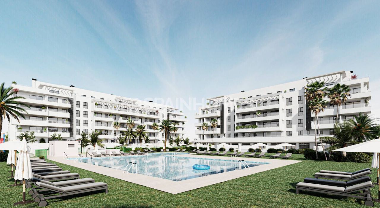 Appartement à Torremolinos, Espagne, 135 m² - image 1