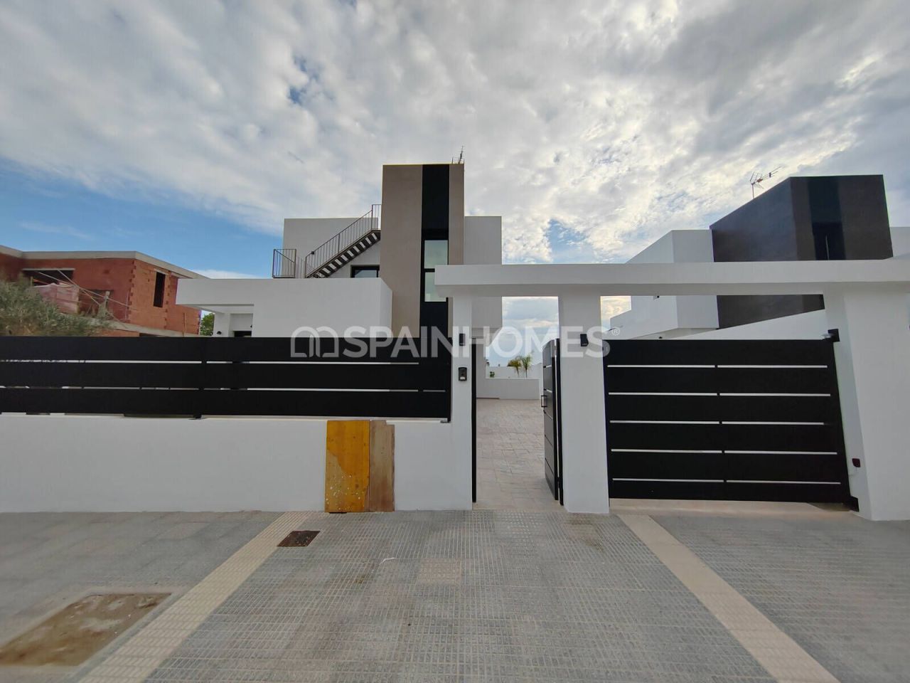 Villa in Alicante, Spain, 275 m² - picture 1