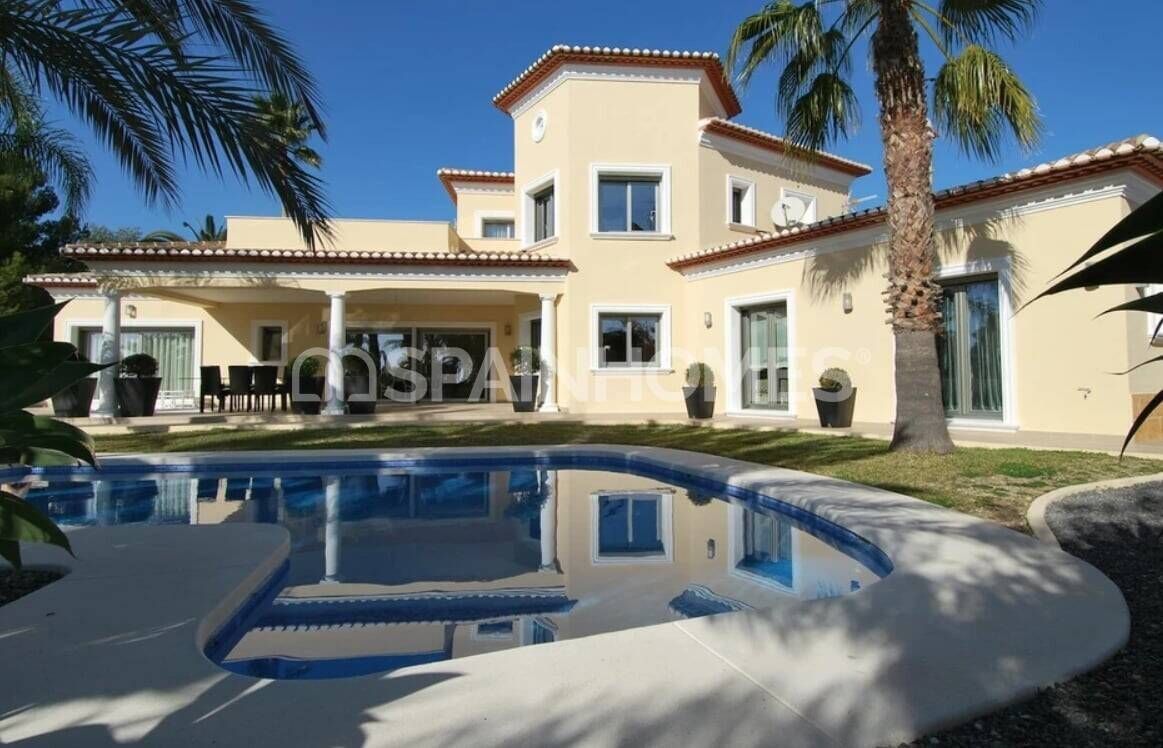Villa in Benissa, Spanien, 464 m² - Foto 1