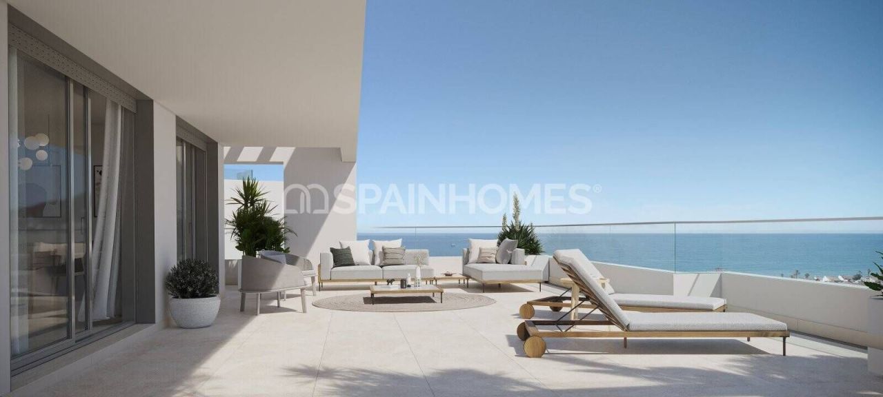 Apartment in Estepona, Spain, 135 m² - picture 1