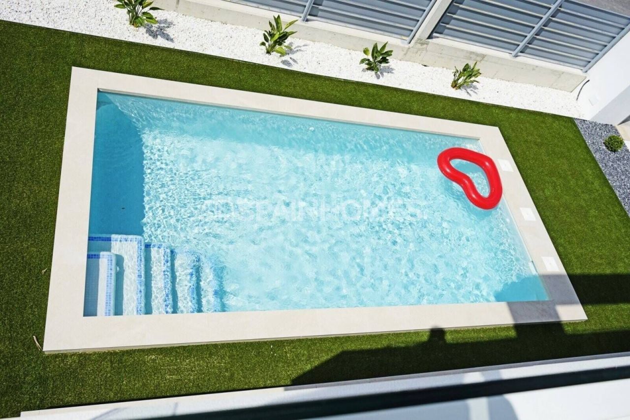 Villa à Orihuela, Espagne, 140 m² - image 1