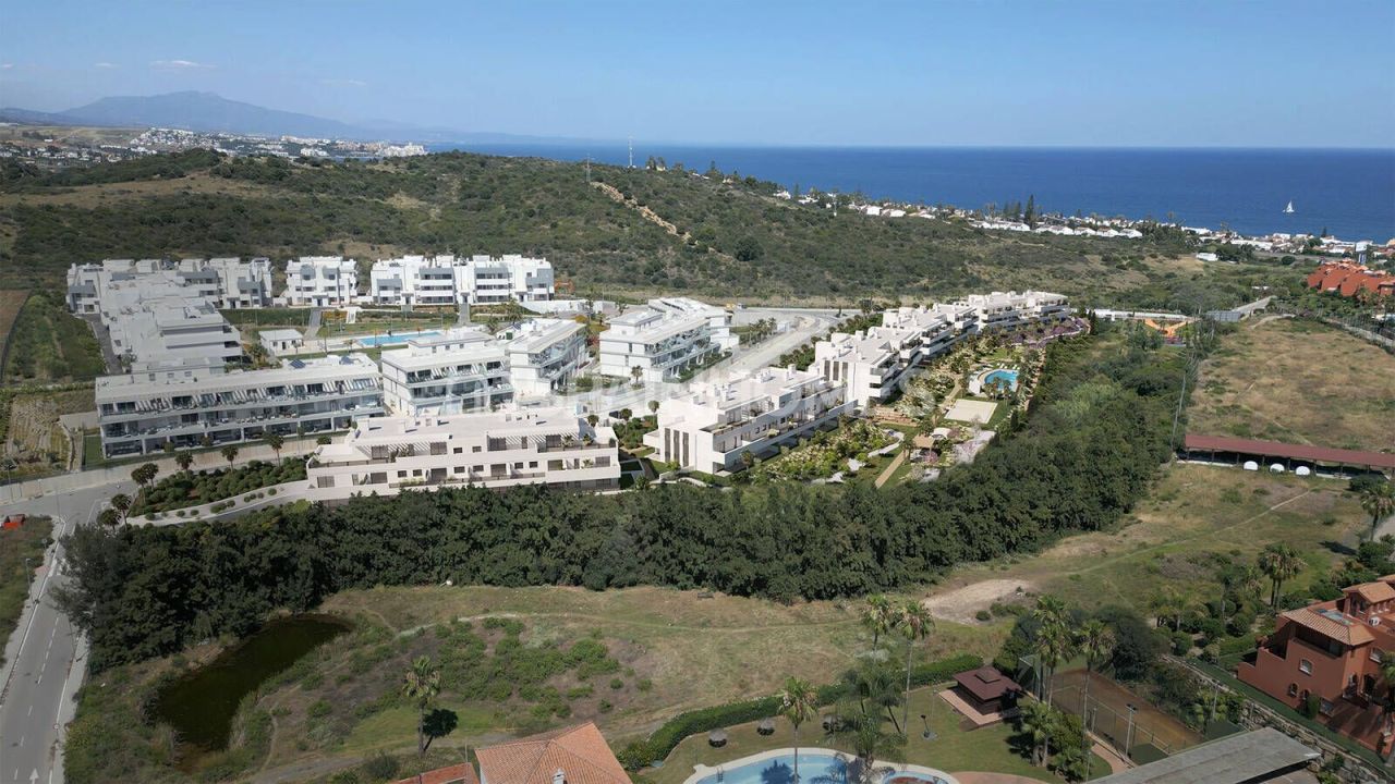Appartement à Estepona, Espagne, 74 m² - image 1