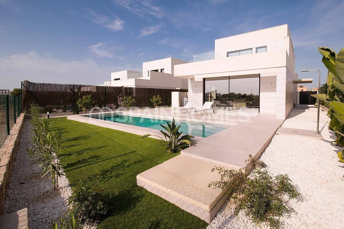Villa à Los Montesinos, Espagne, 110 m² - image 1