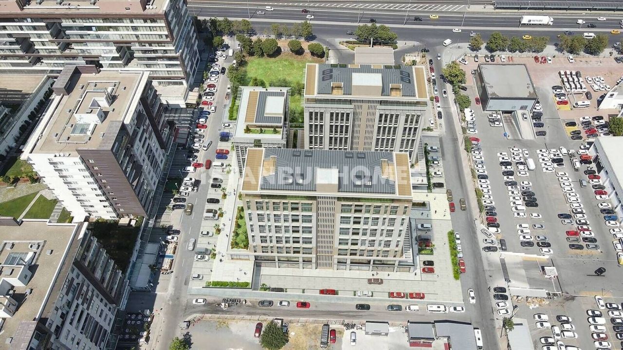 Bureau à Beylikdüzü, Turquie, 226 m² - image 4