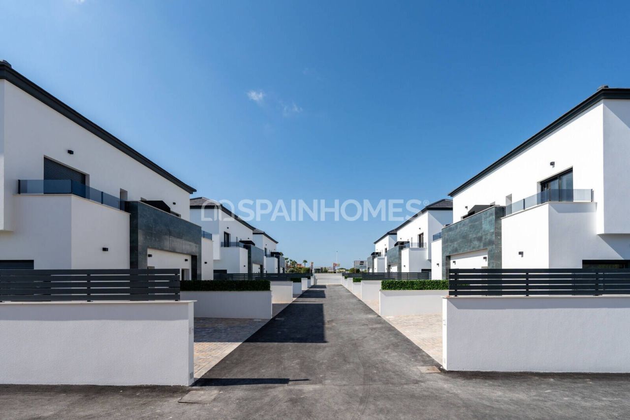 Villa in Santa Pola, Spanien, 93 m² - Foto 2