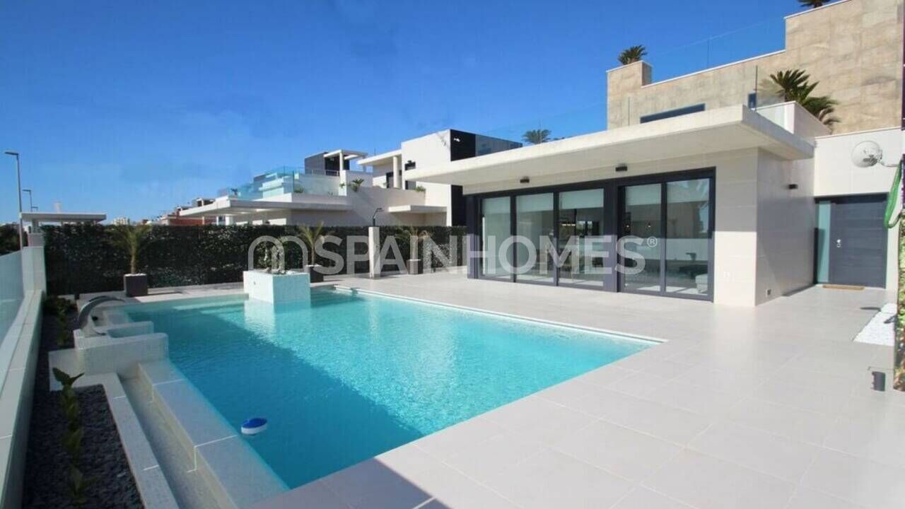 Villa in San Miguel de Salinas, Spanien, 144 m² - Foto 2