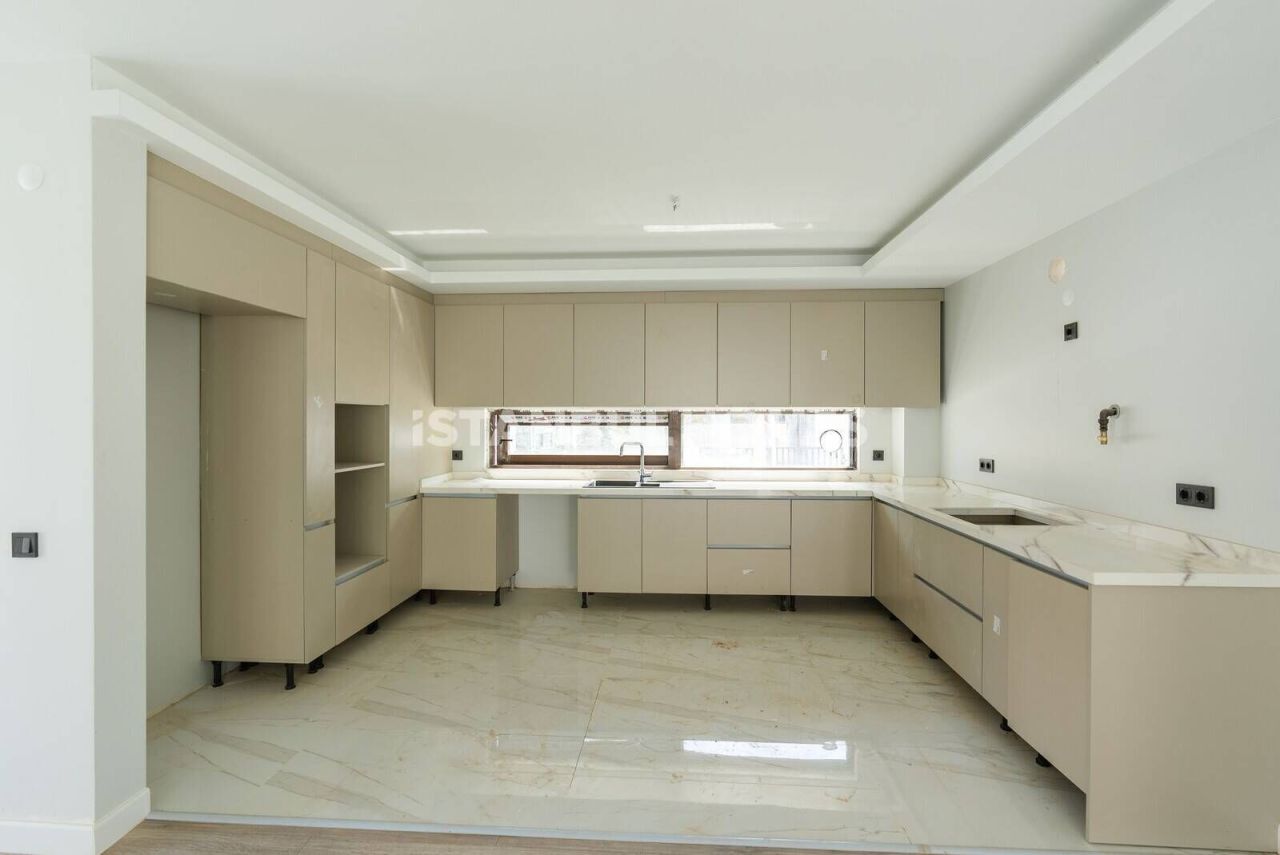 Villa à Şile, Turquie, 249 m² - image 9