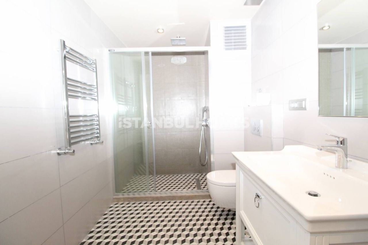 Apartment in Istanbul, Turkey, 129 m² - picture 11