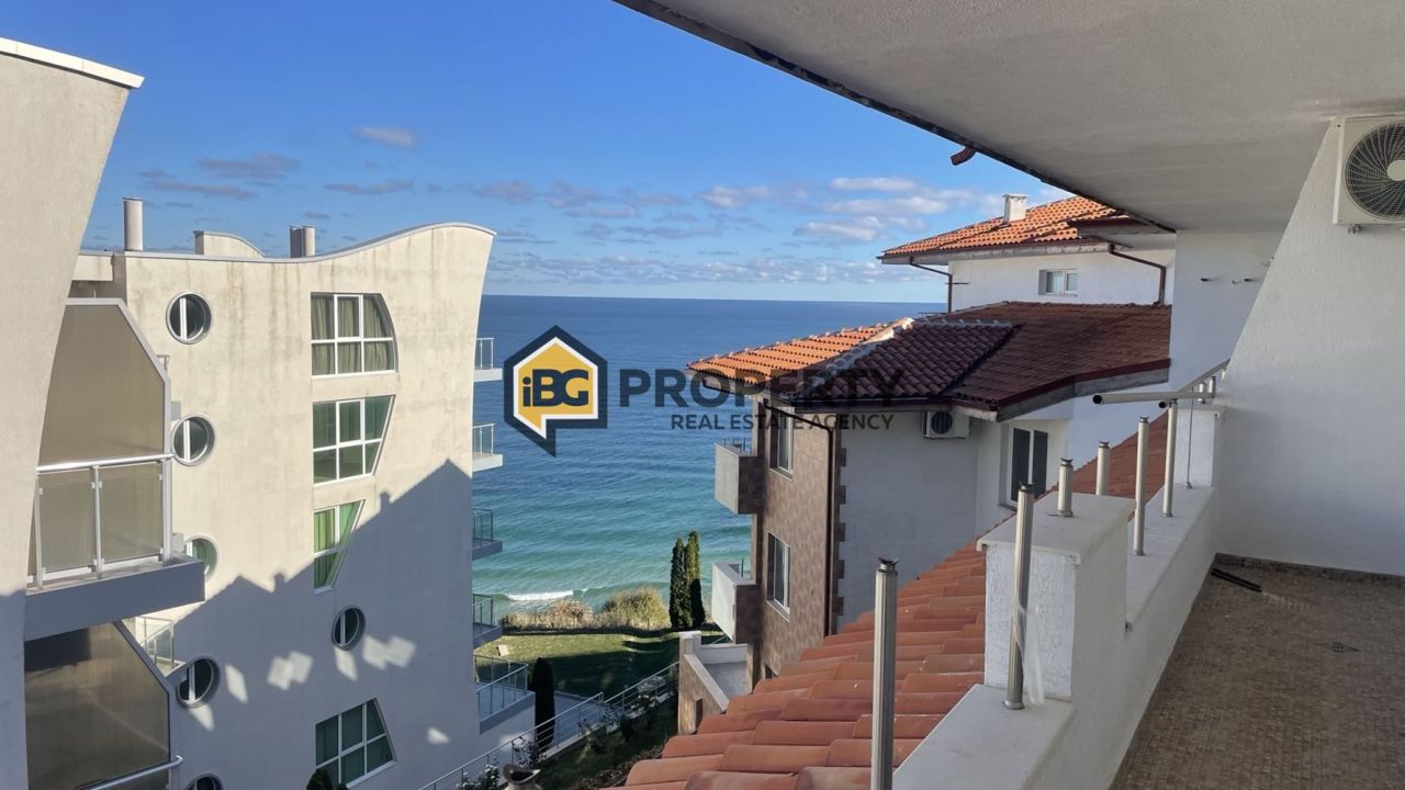 Flat in Byala, Bulgaria, 94 m² - picture 1