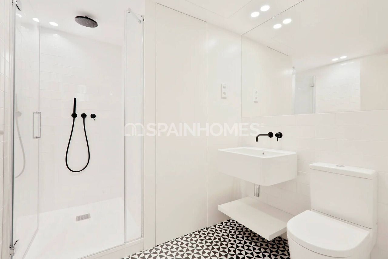 Apartment in Barcelona, Spanien, 100 m² - Foto 8