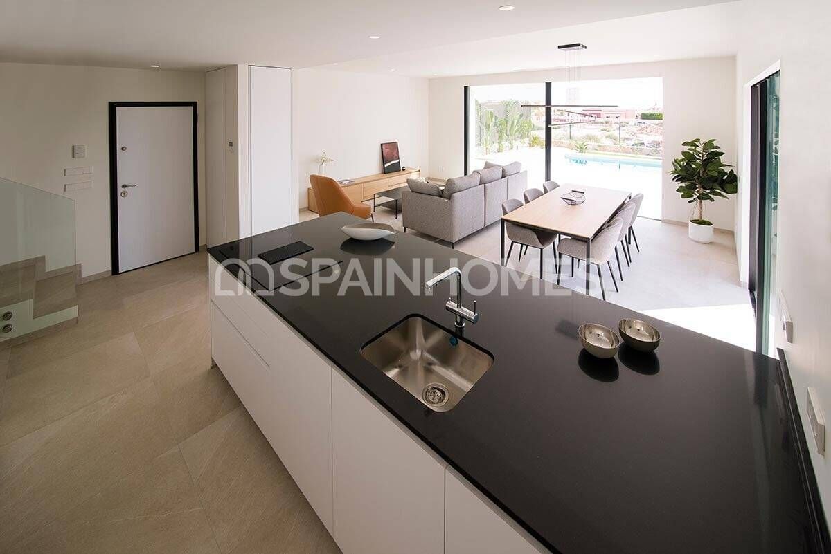 Villa in Los Montesinos, Spain, 110 m² - picture 15