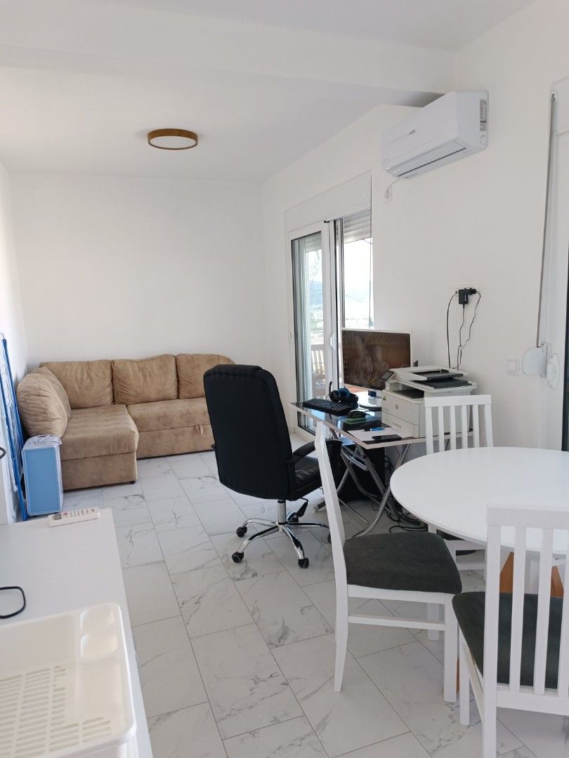 Wohnung in Bar, Montenegro, 51 m² - Foto 1