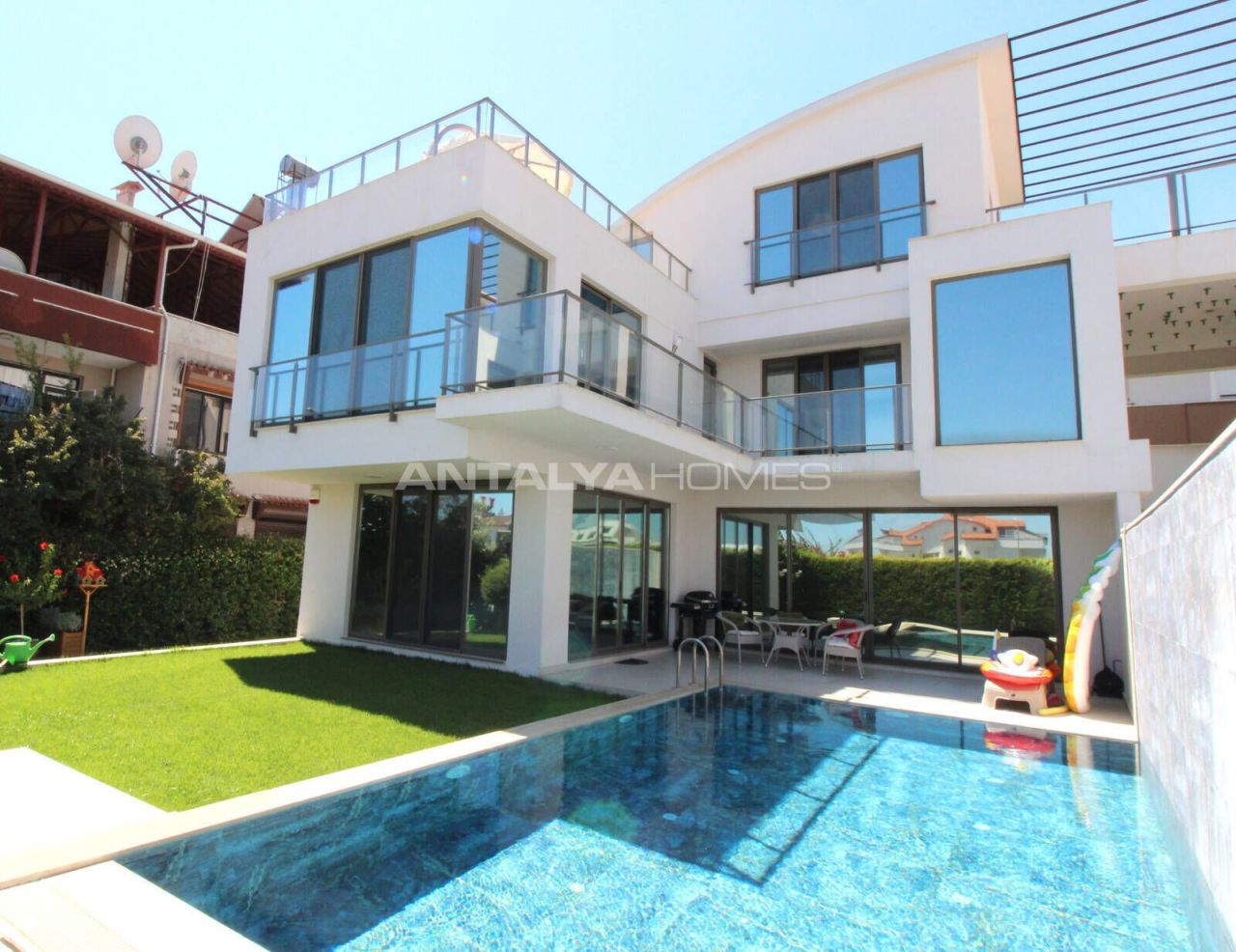 Villa à Belek, Turquie, 290 m² - image 1