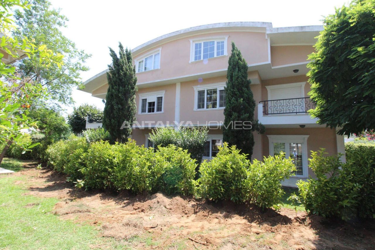Villa in Belek, Türkei, 230 m² - Foto 1