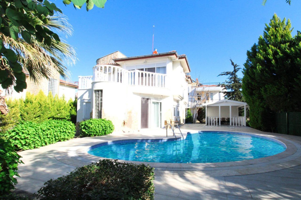 Villa in Belek, Türkei, 230 m² - Foto 1