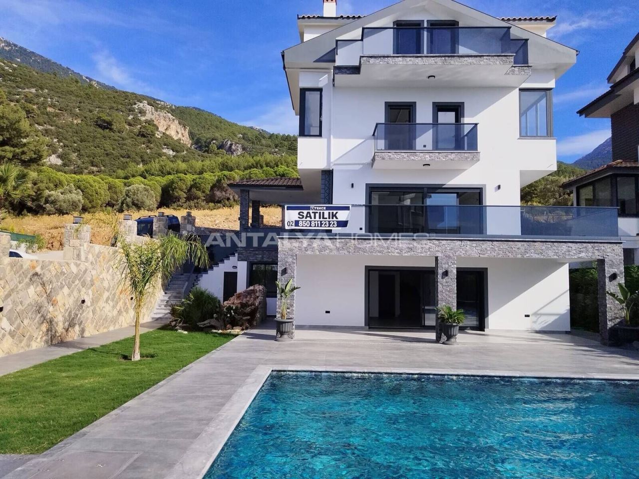 Villa à Fethiye, Turquie, 300 m² - image 1