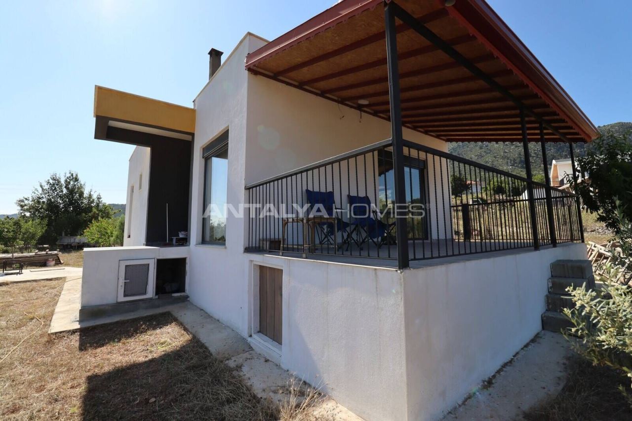 Villa in Korkuteli, Türkei, 80 m² - Foto 1