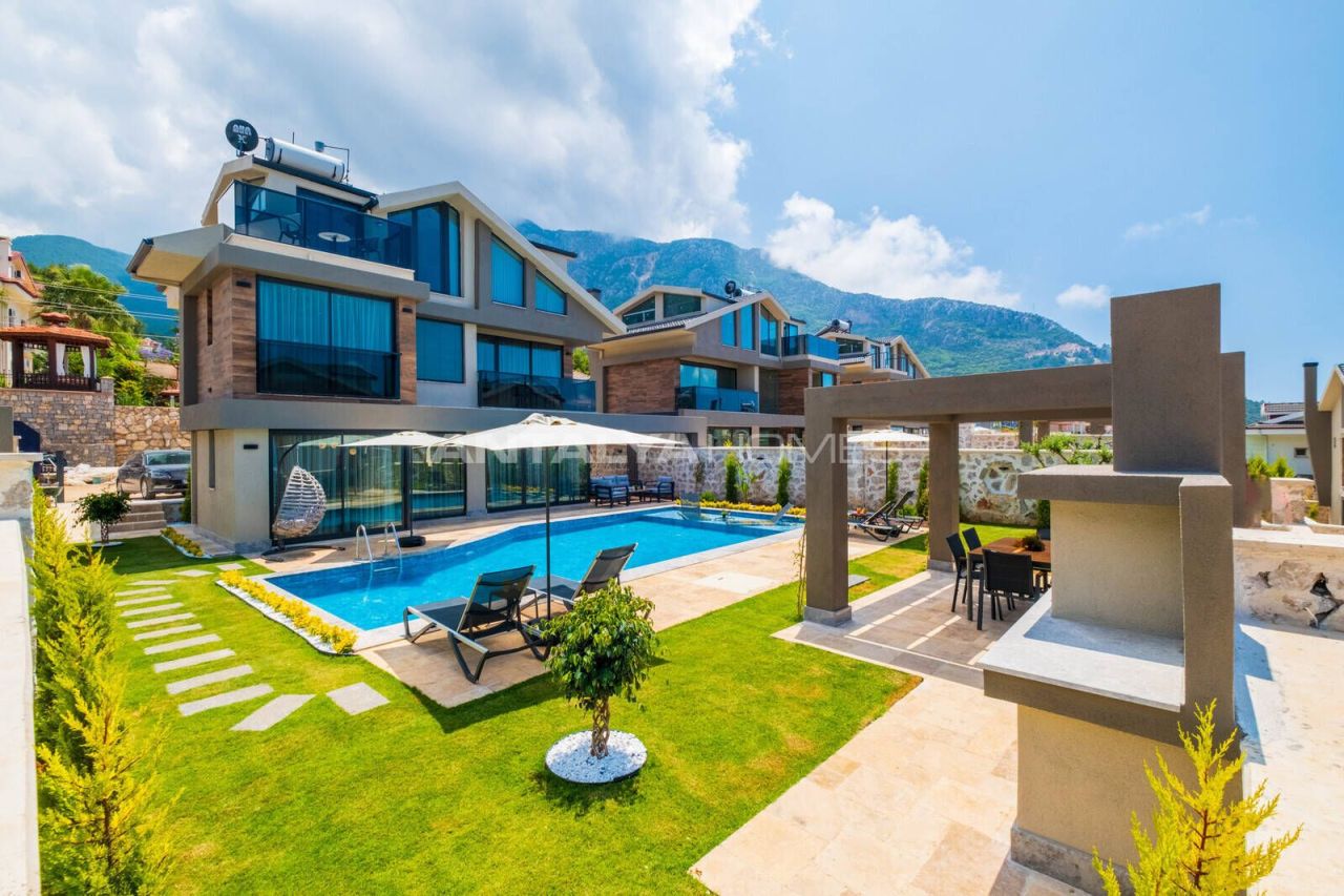 Villa en Fethiye, Turquia, 254 m² - imagen 1