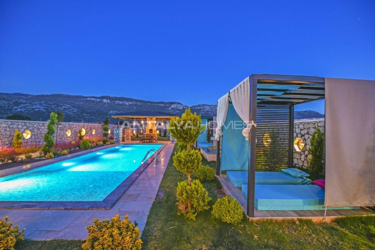 Villa in Kaş, Türkei, 250 m² - Foto 1