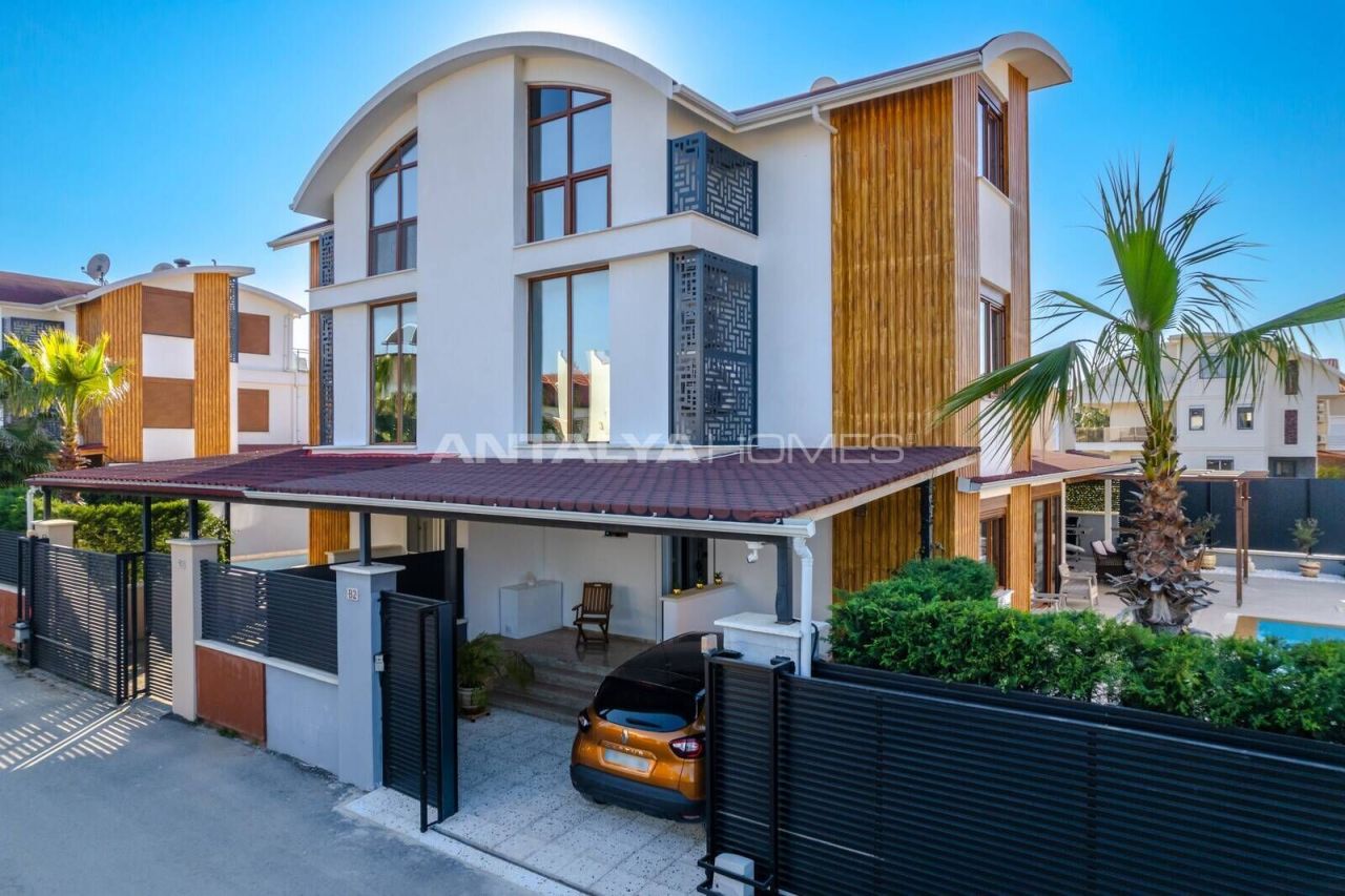Villa in Serik, Türkei, 220 m² - Foto 1