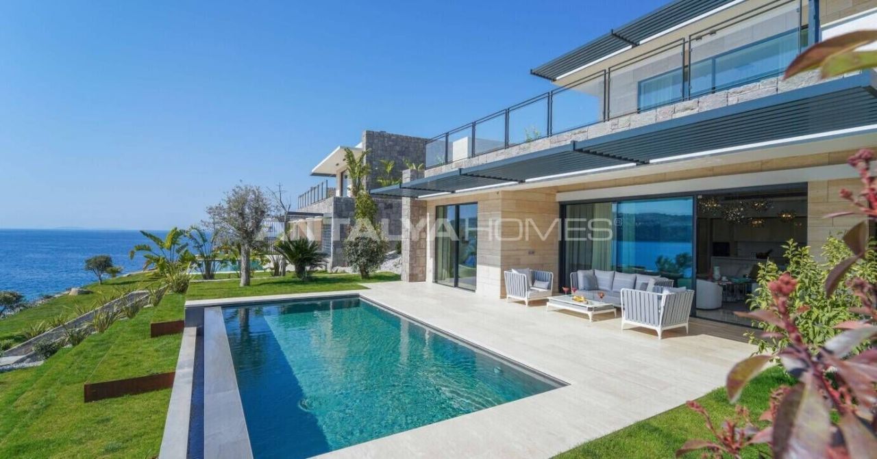 Villa in Bodrum, Türkei, 320 m² - Foto 1