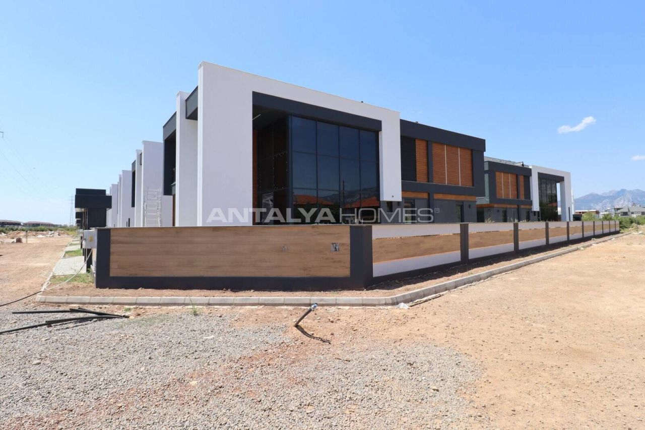 Villa in Antalya, Türkei, 320 m² - Foto 1