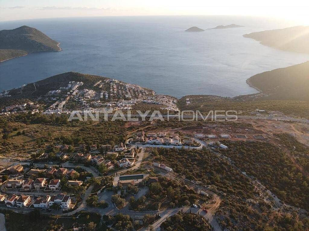 Terrain à Kalkan, Turquie, 500 m² - image 2