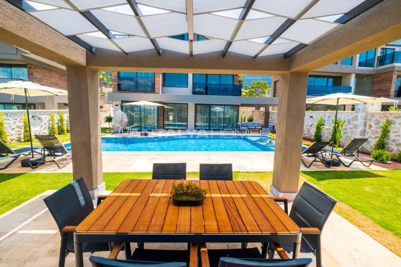 Villa à Fethiye, Turquie, 254 m² - image 2