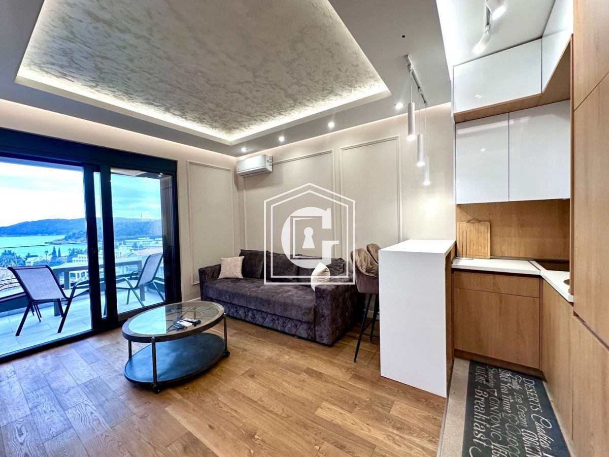 Apartment in Becici, Montenegro, 38 m² - Foto 1