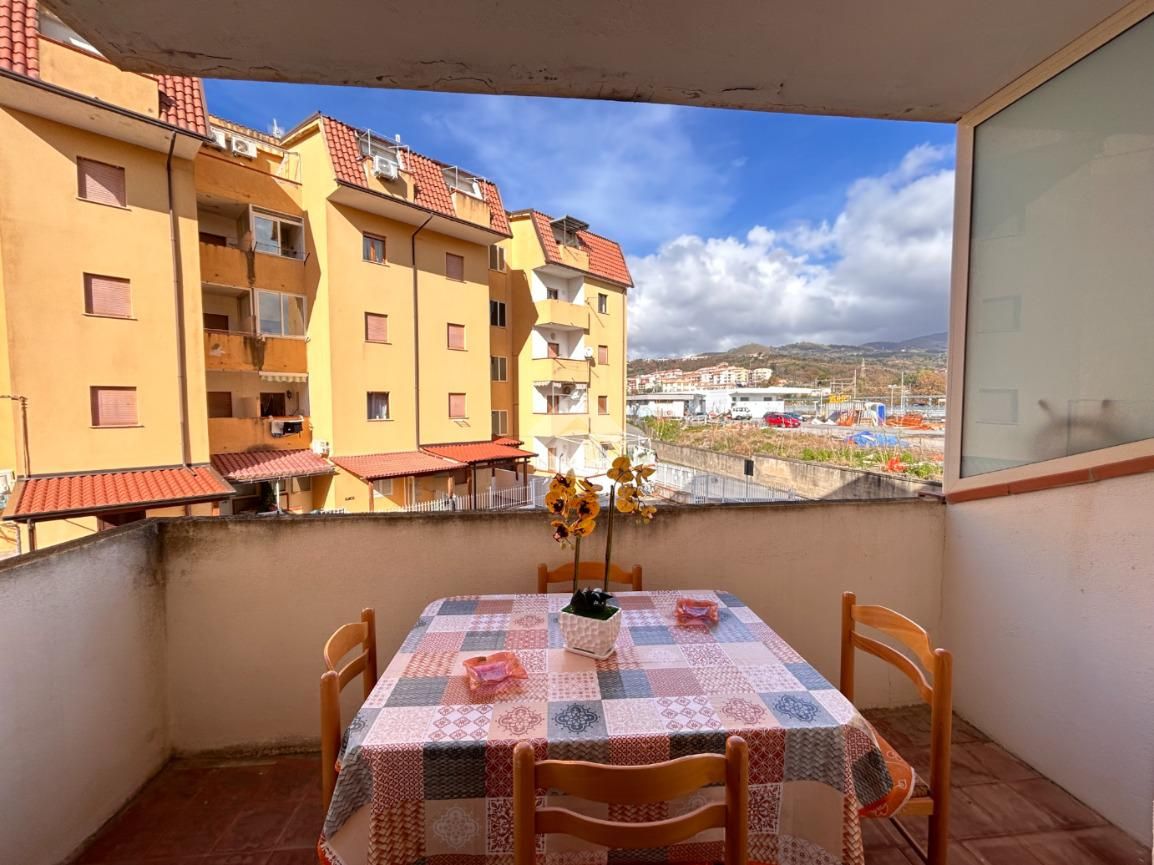 Appartement à Scalea, Italie, 34 m² - image 1