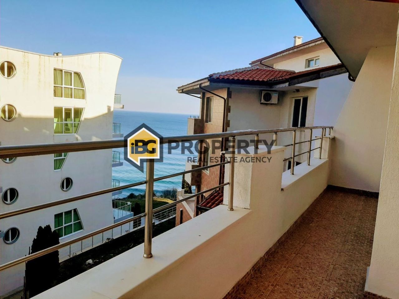 Flat in Byala, Bulgaria, 85 m² - picture 1