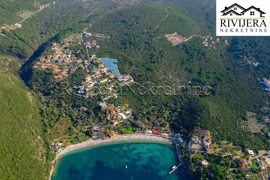 Terrain à Herceg-Novi, Monténégro, 2 090 m² - image 6