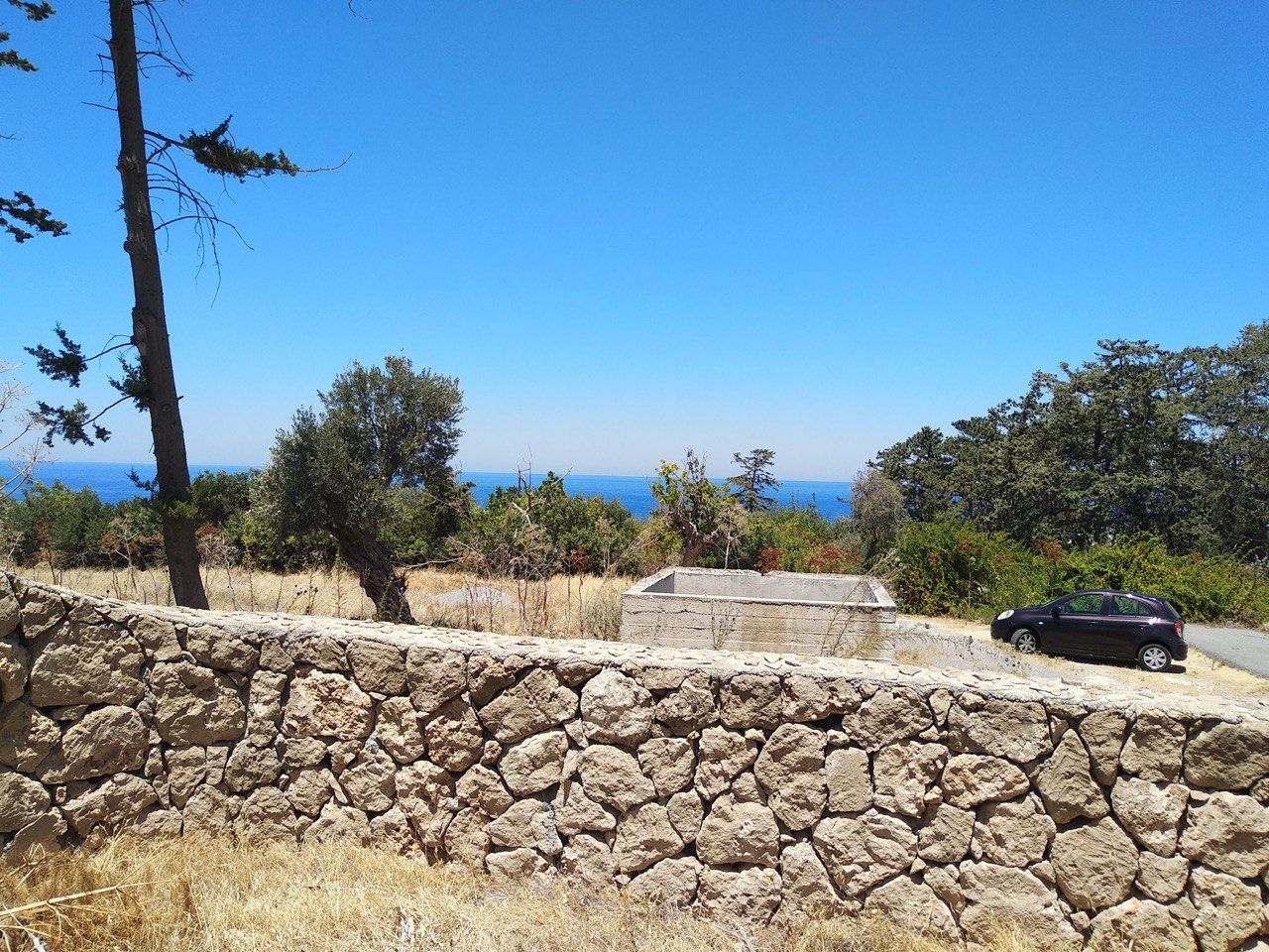 Land in Esentepe, Cyprus, 1 460 m² - picture 1