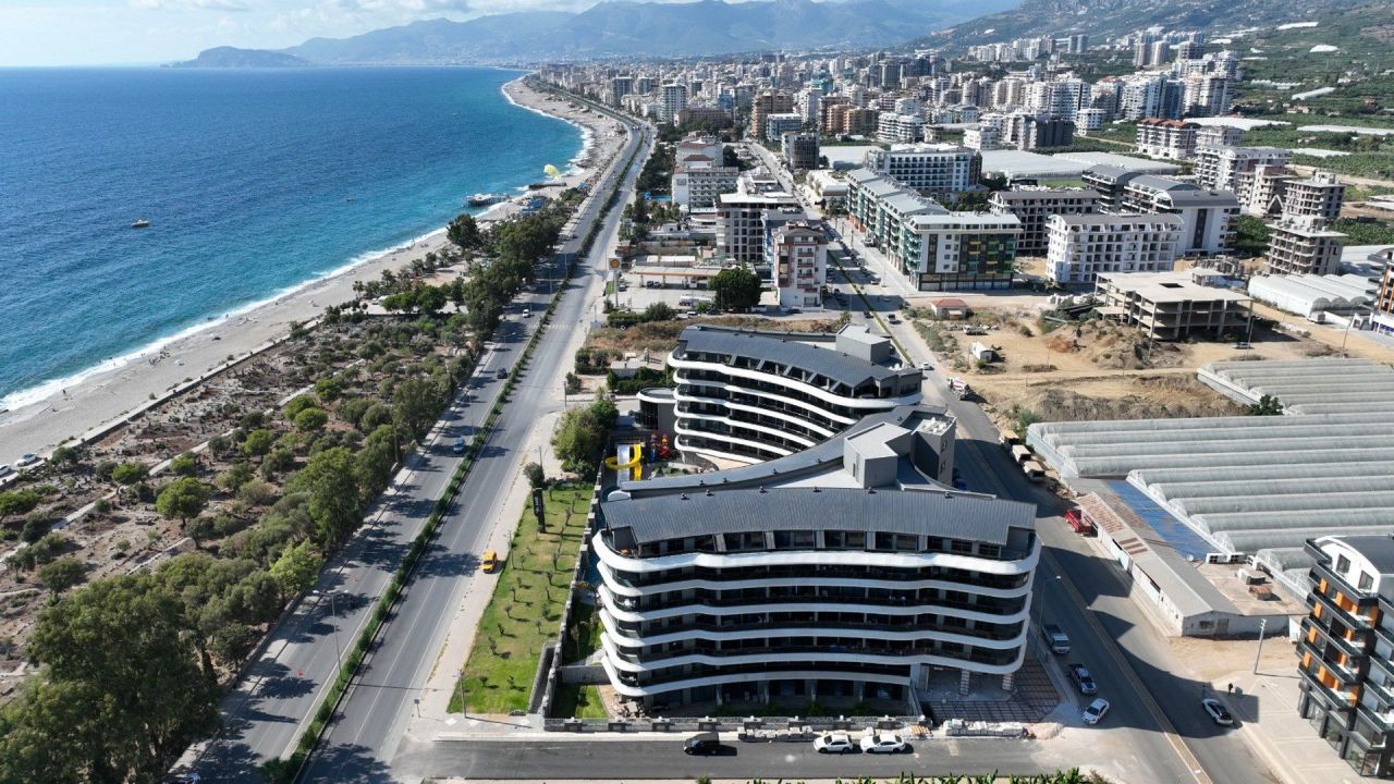 Flat in Alanya, Turkey, 65 m² - picture 1
