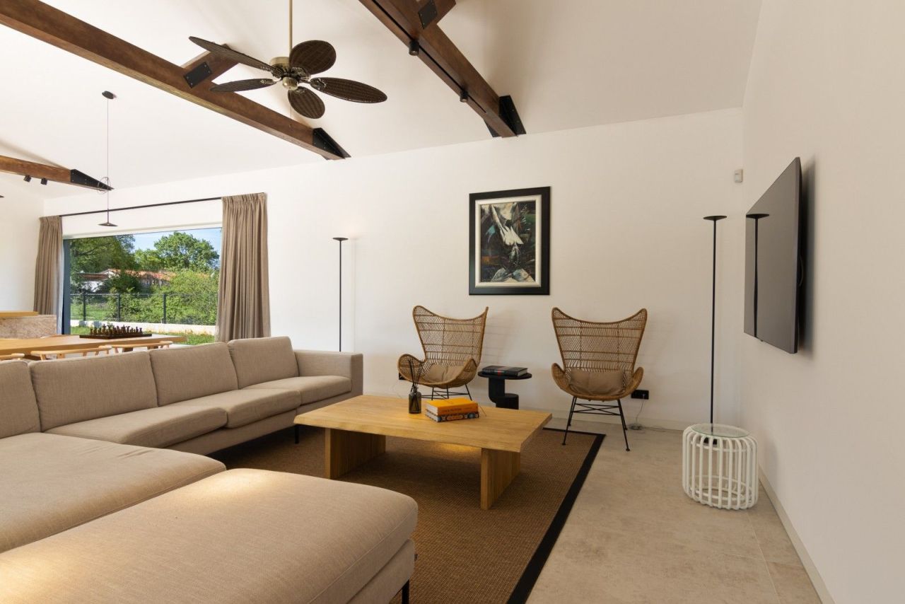 Maison à Liznjan, Croatie, 280 m² - image 1